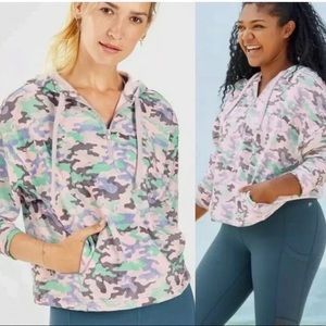 Fabletics Hallie Plus Size cinchable pink camouflage half zip hoodie size 1X